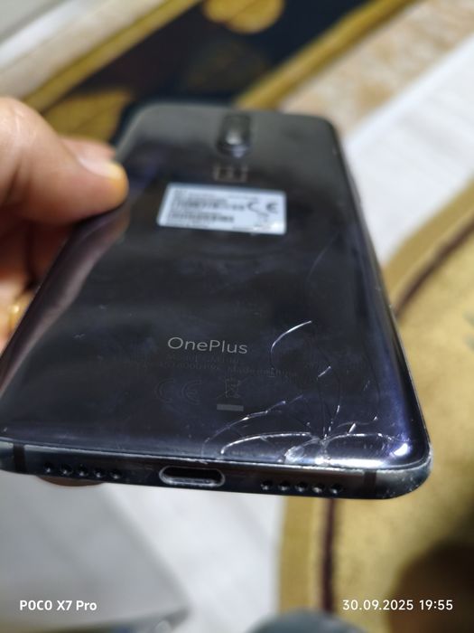 Vând telefon OnePlus 7
