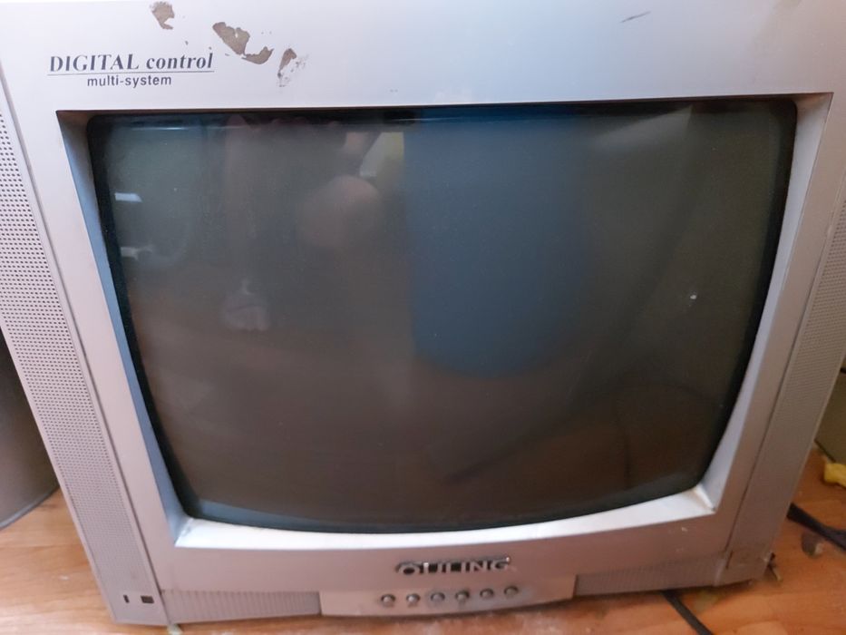 Телевизор на запчасти