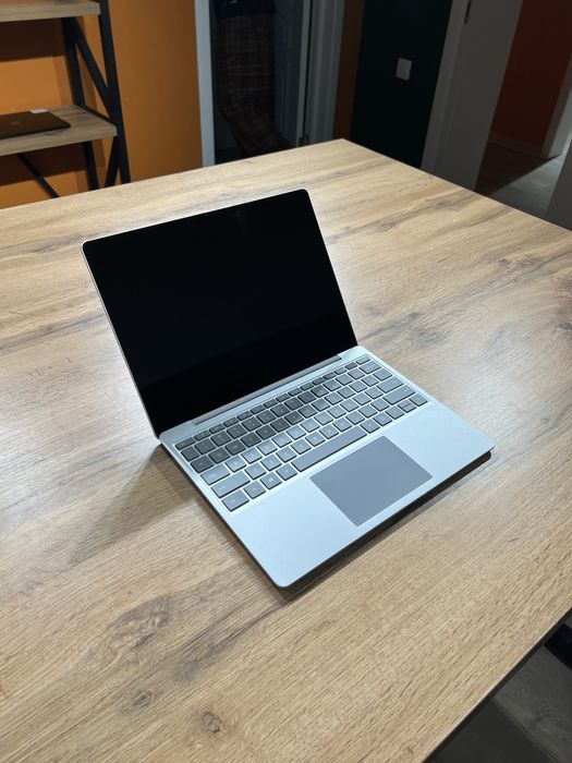 Microsoft Surface Go 1 / I5 - 10Gen / 16 GB / 256 GB