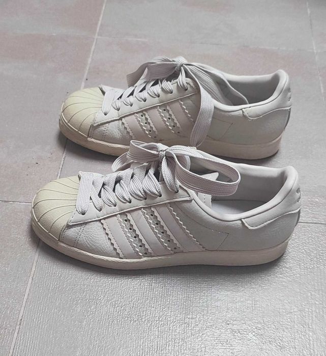 Vand tenisi Adidas culoare bej marimea 36