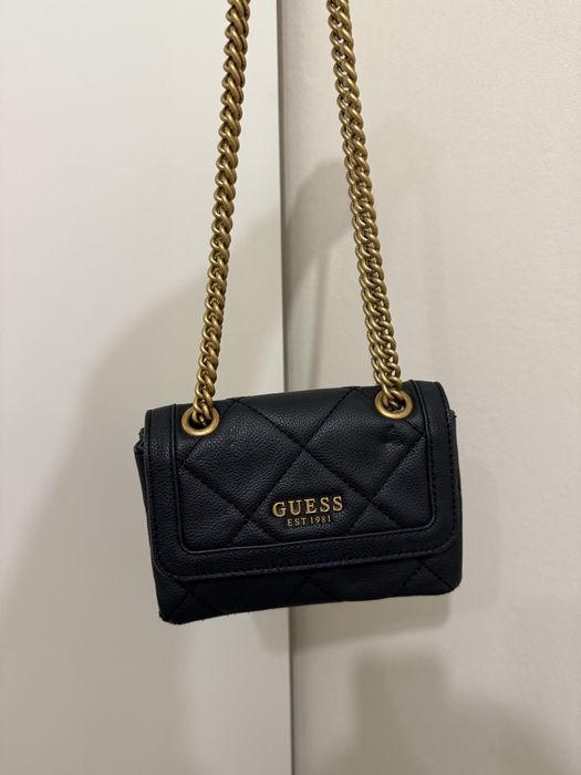 Продаю оригинальную сумку Guess