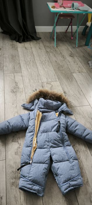 Продам детский комбинезон