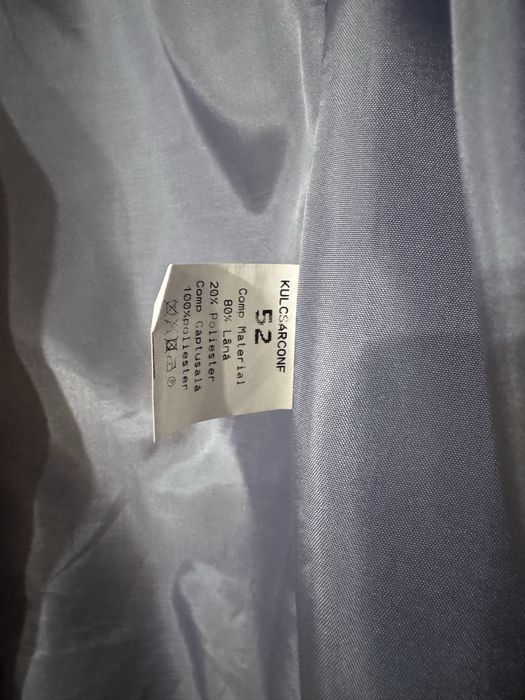 VÂND costum KulcsarConf culoare albastru!