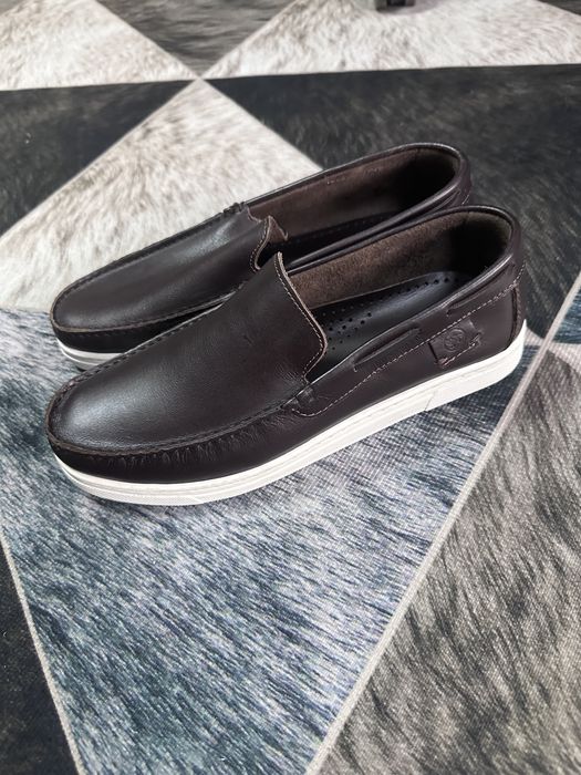 Продам:кожанные лоро пиано