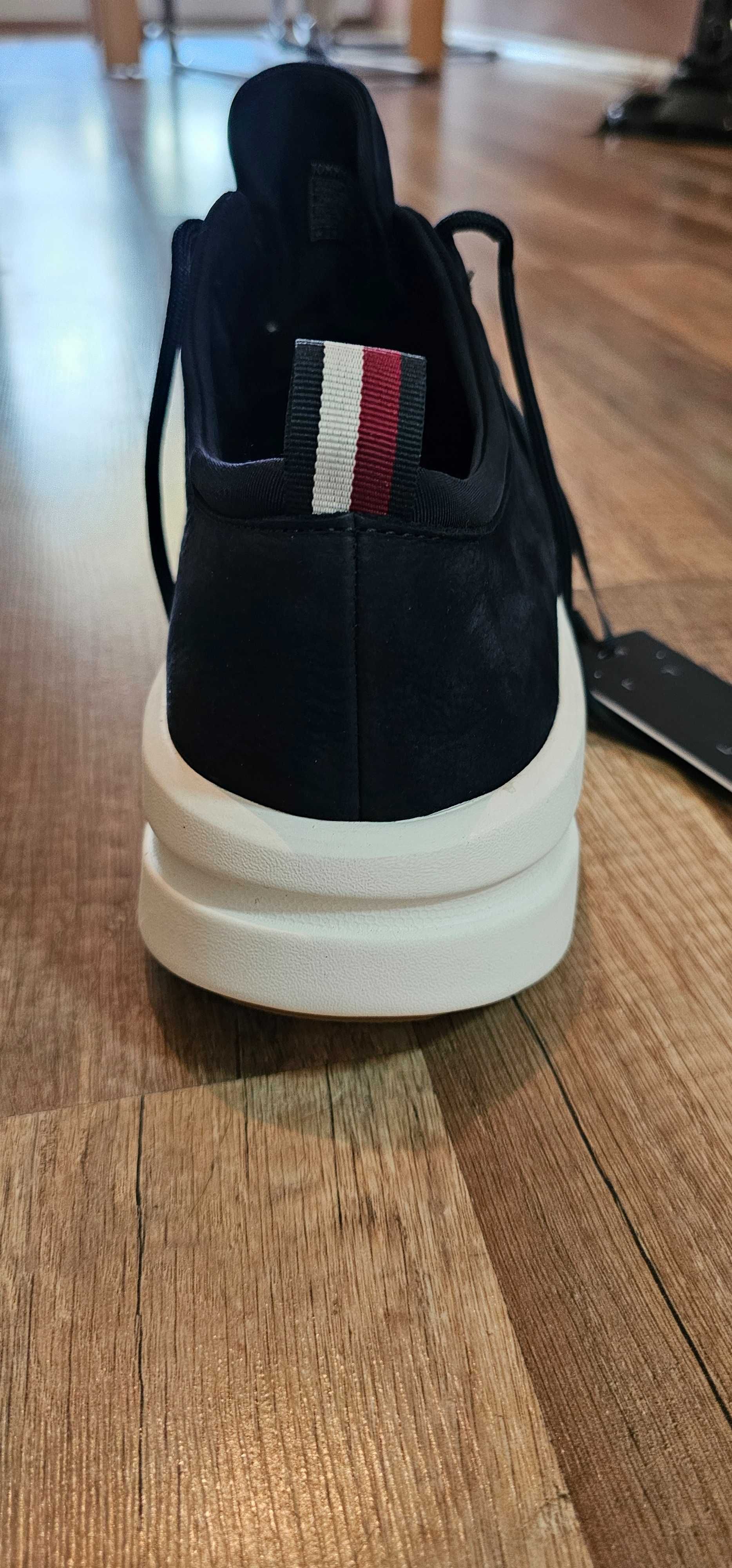 Обувки Tommy Hilfiger