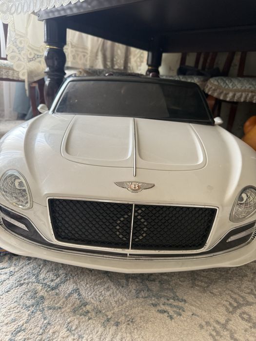 Машинка на аккумуляторе