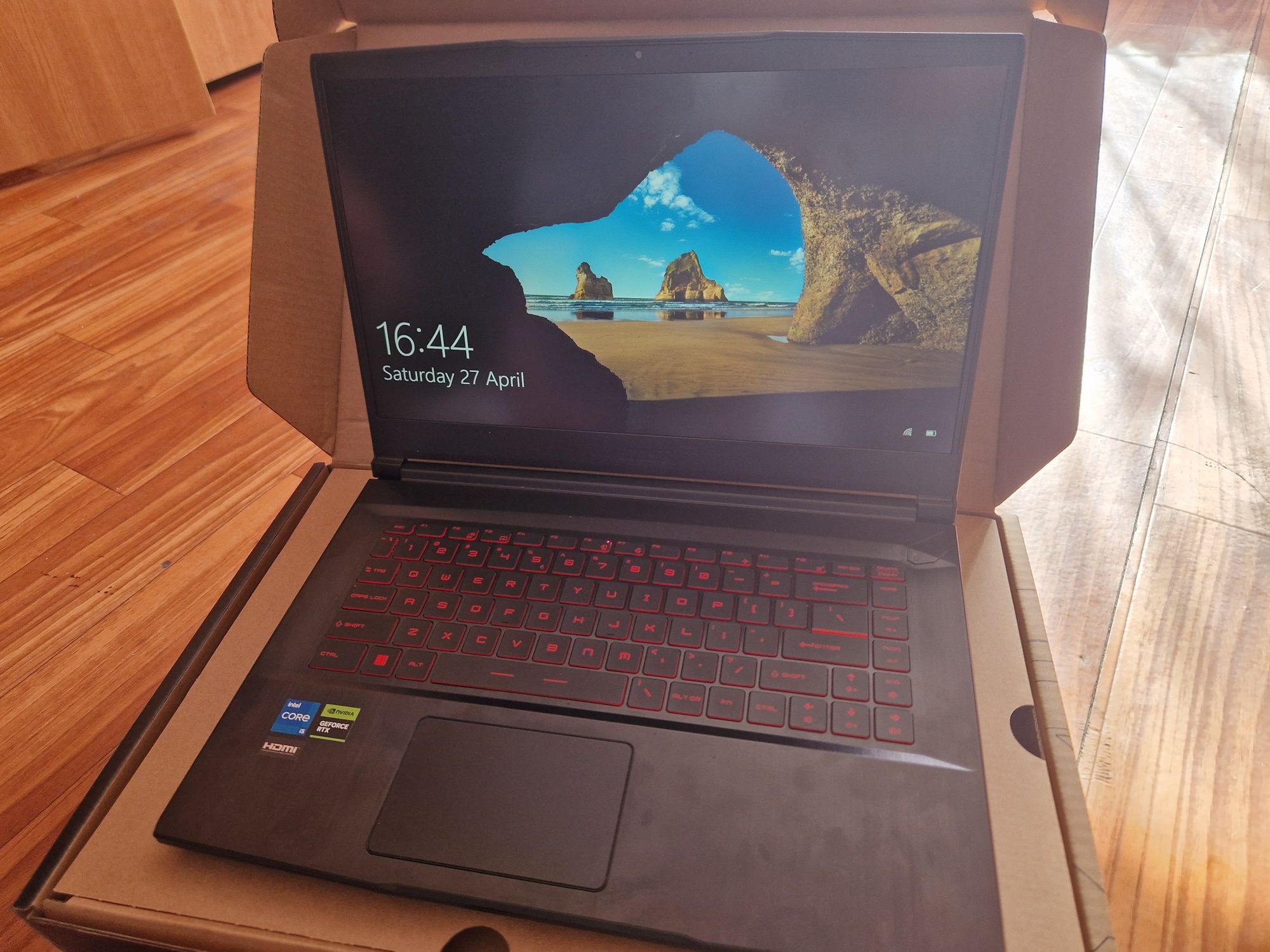 Vând urgent Laptop MSI GAMING -NOU-