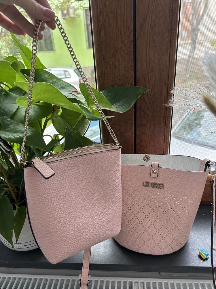 Geanta Guess bucket crossbody