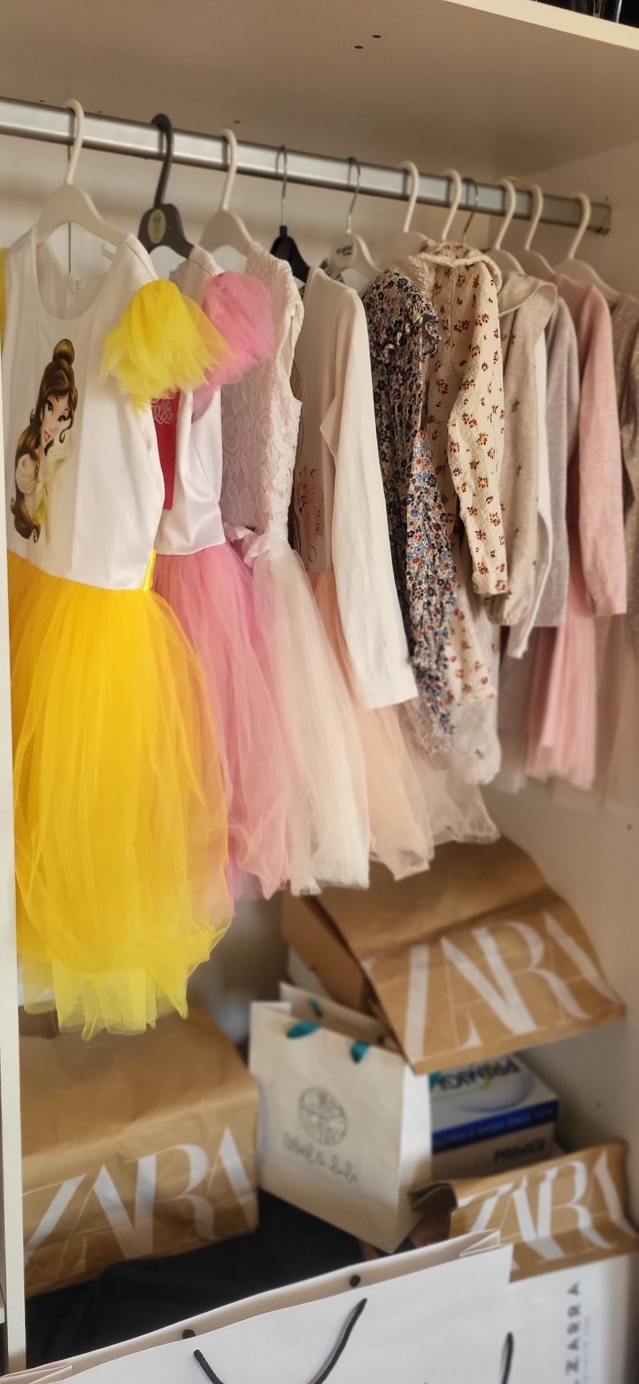 Детски рокли 110,116,122, Zara и др.