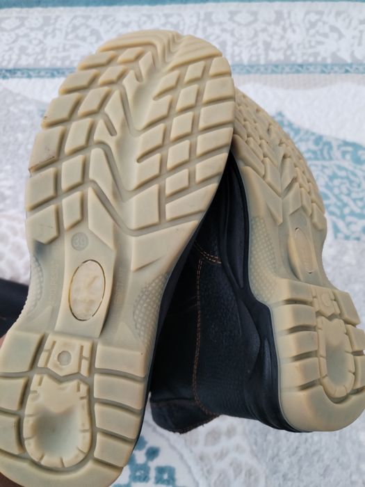 Продам спец одежду