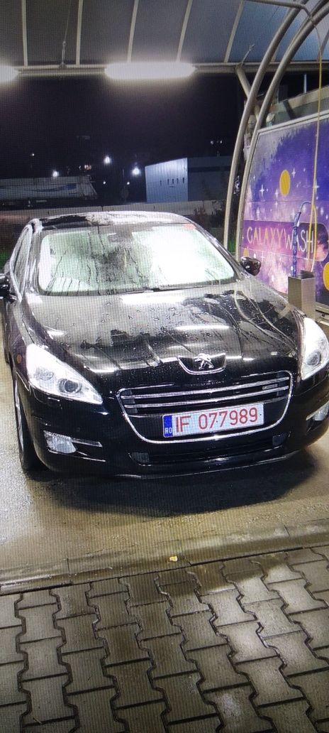 Peugeot Hibrid 508.