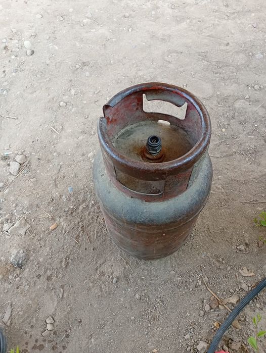 Продам газ балон