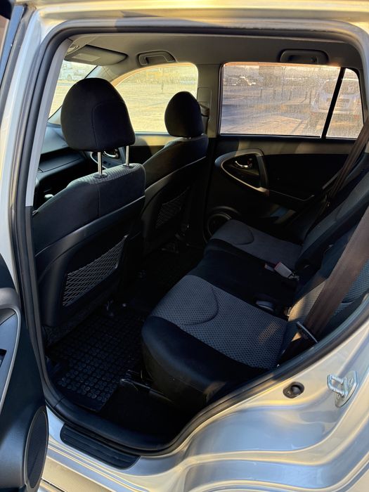 Toyota RAV 4 2007 216.000 km 4x4 fara schimburi
