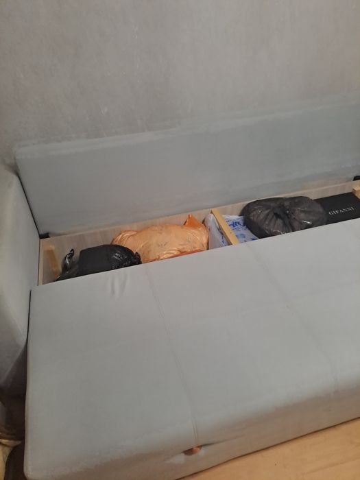 Продам диван в отличном состоянии