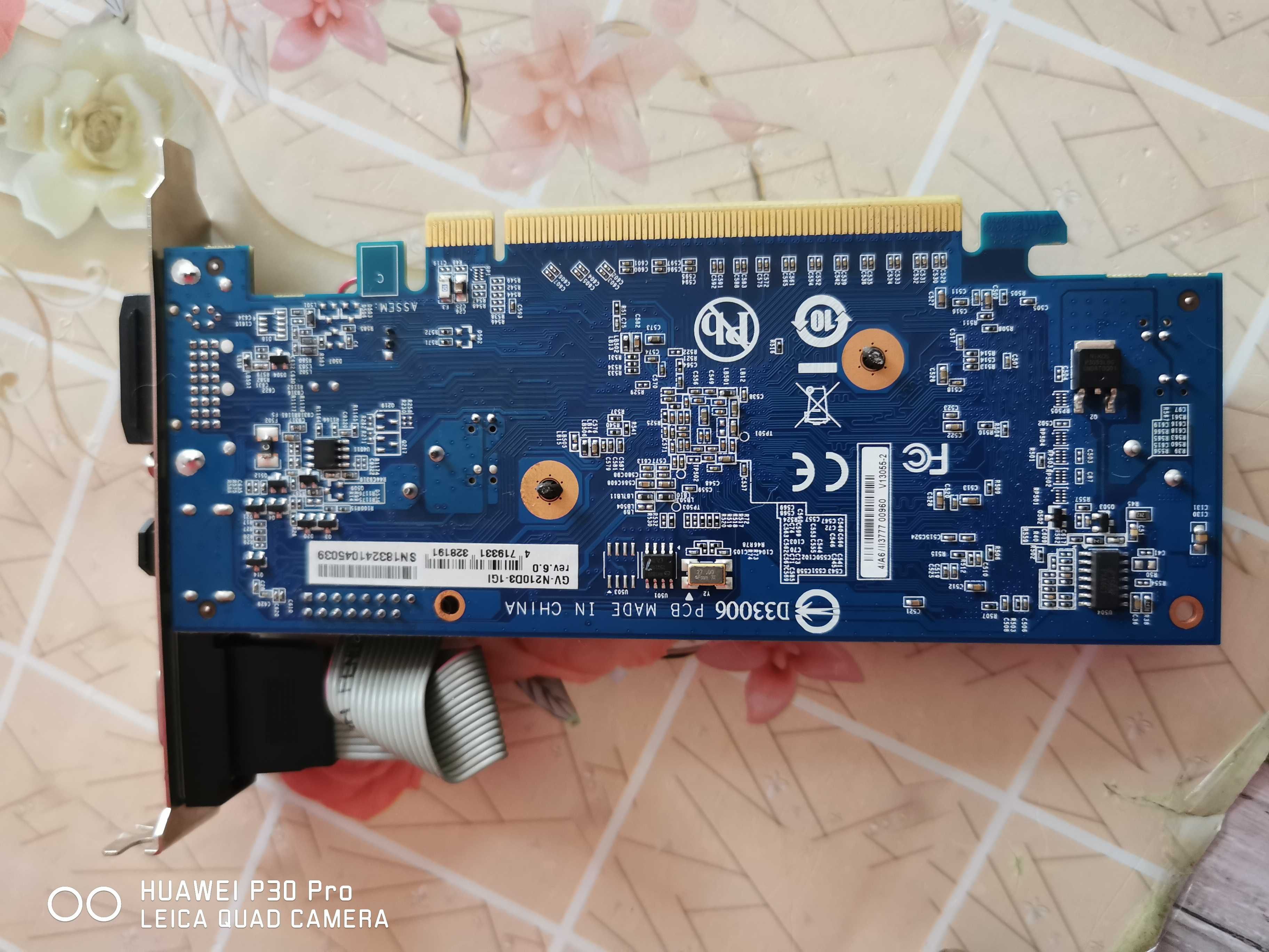 Placa Video Gigabyte NVIDIA GeForce 210