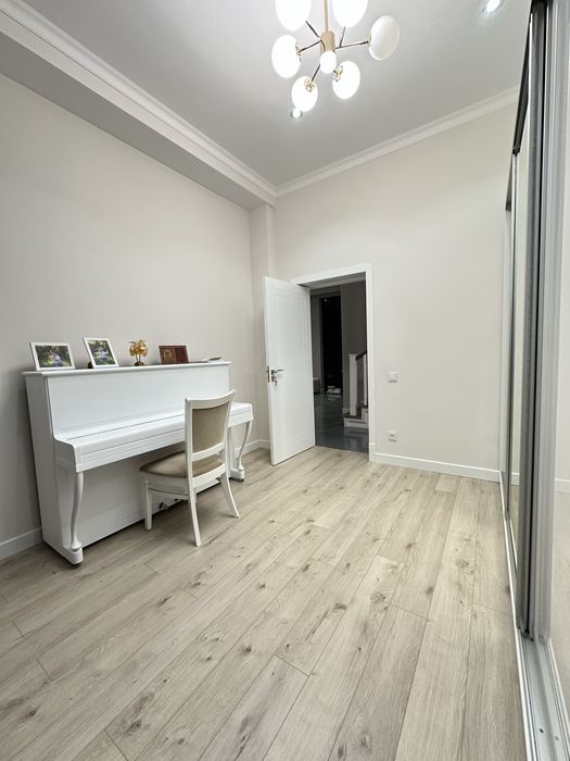 Новый таунхаус (6 комнат)