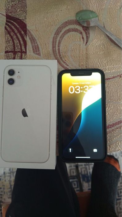 iphone 11,white