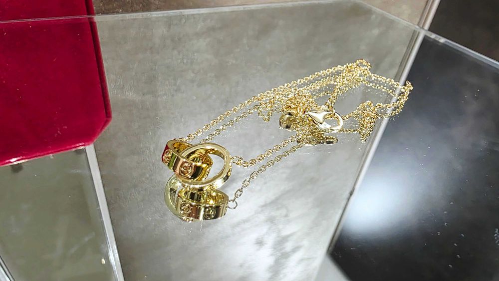 CARTIER Love Gold Pendant Дамско Колие