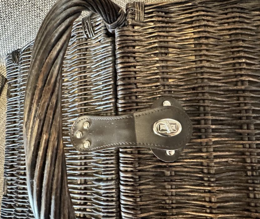 Cos de picnic pentru 4 persoane