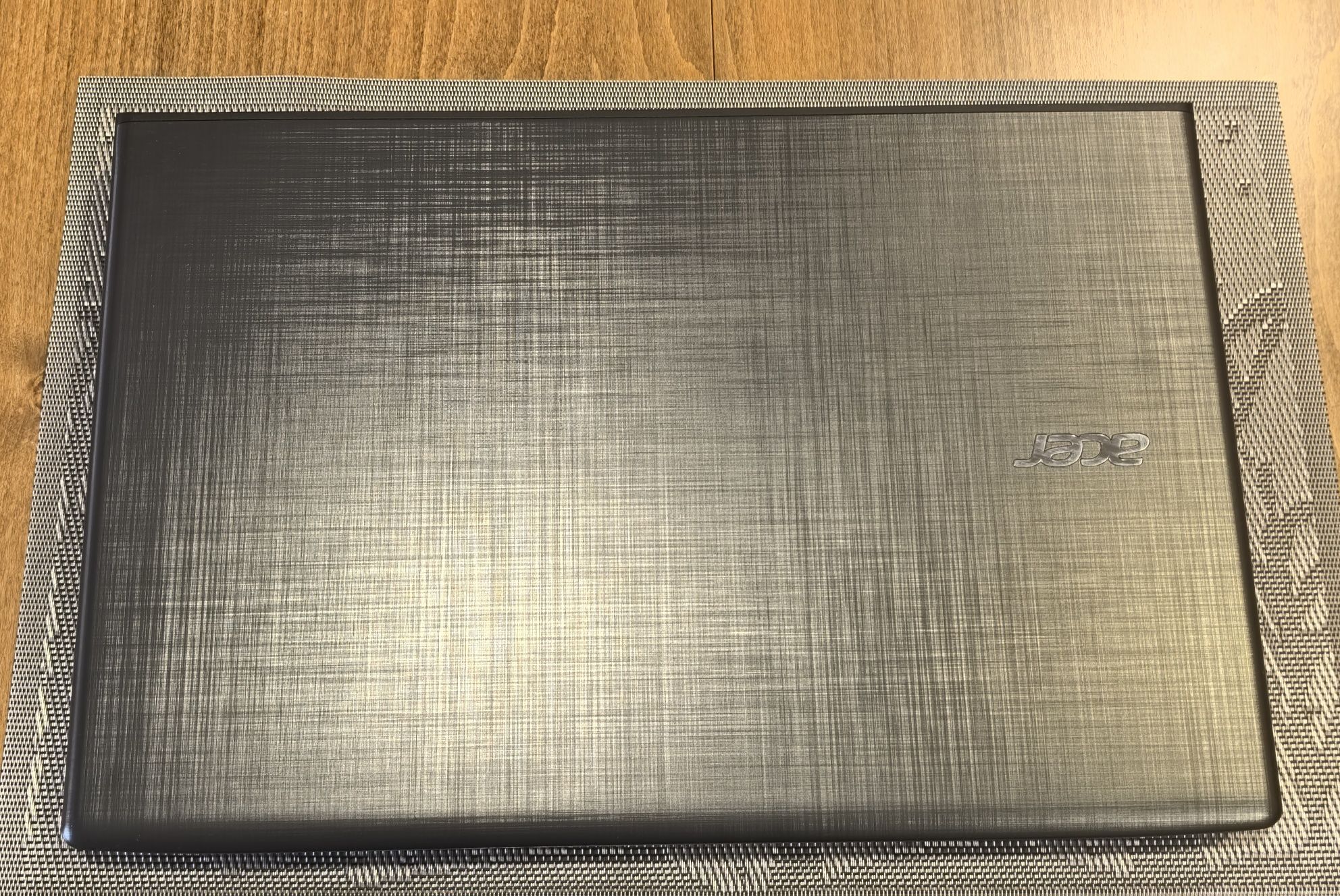 Лаптоп Acer Aspire E5-575-5445