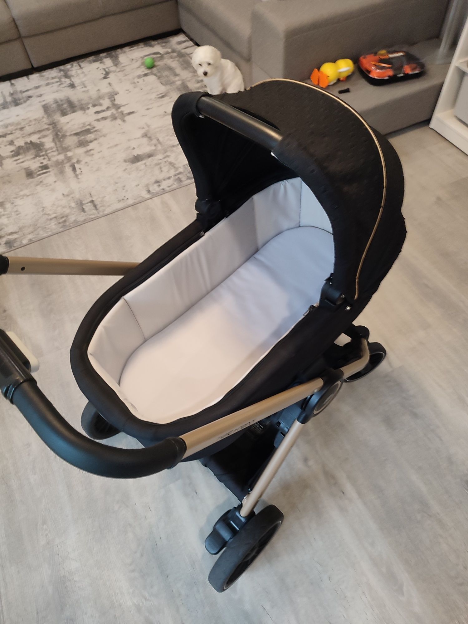 Vand caruț copii 3in1 chicco si accesorii