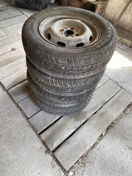 Гуми с джанти за Лада