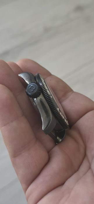 Red 8 diver automatic okazie