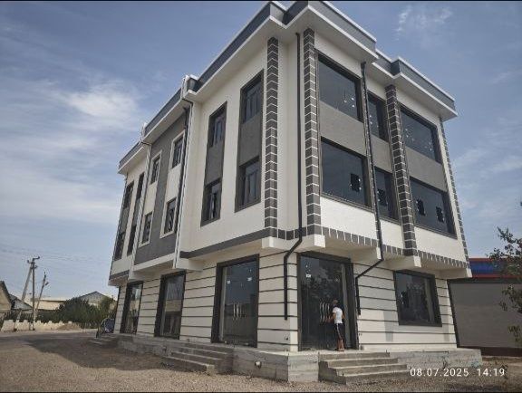 Bino ijaraga beriladi!
Здание сдается в аренду!