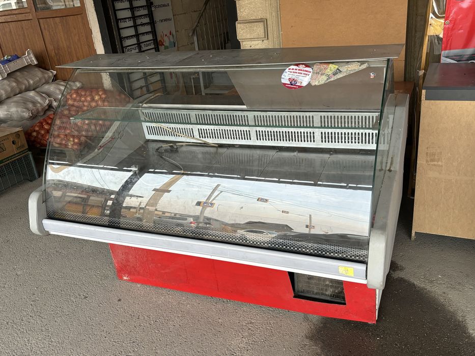 Витринный холодильник