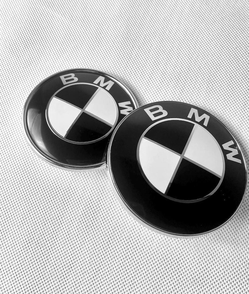 Комплект 7 части емблеми за BMW – капак, джанти и волан

Продавам комп