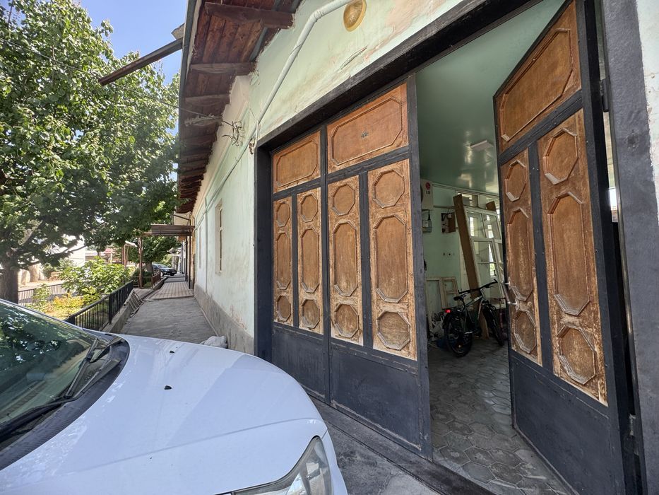 Дарвоза сотилади яхши холатда