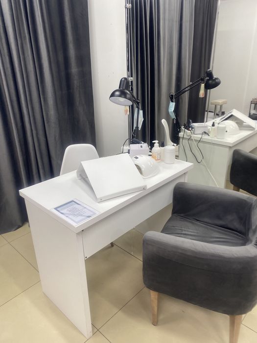 Сдается место для маникюра и педикюра