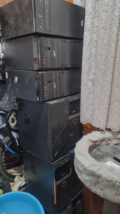 Пустые компьютерные корпуса(кейс)