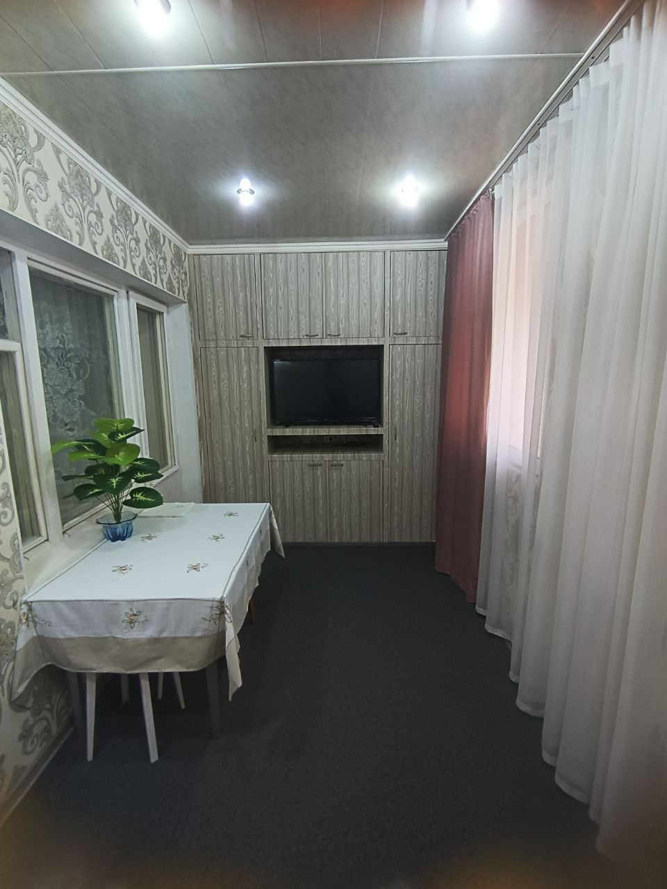 Сдаю 2х ком квартиру 1 этаж Спутник 4 Ярмарка Метро