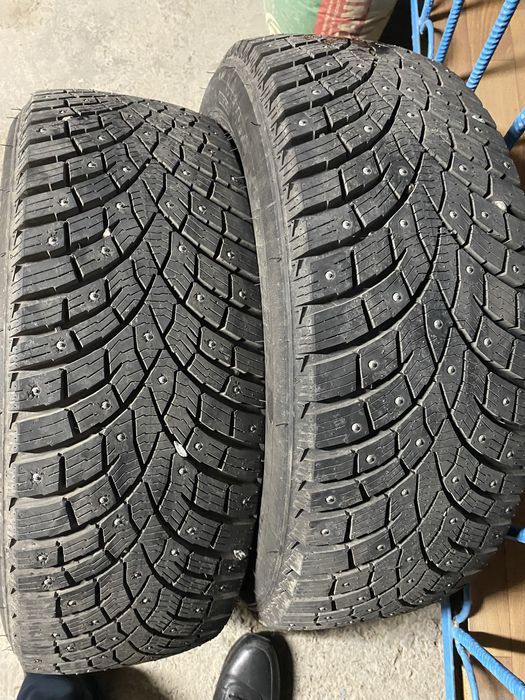 Продам комплект зимних шин в хорошем состояние