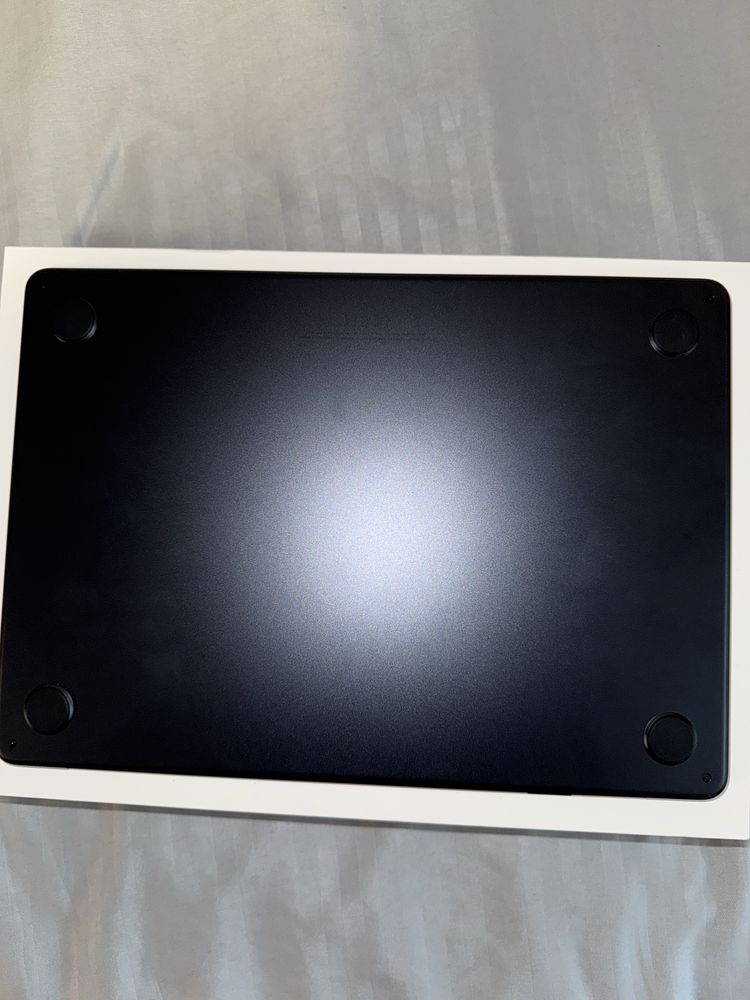 Laptop Apple Maxbook Air 13 + Magic Mouse