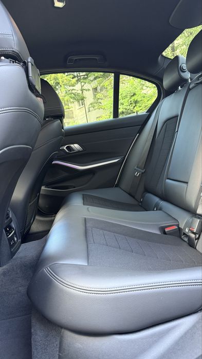 Bmw 320i 2.0 benzina 184 cp SportLine Automat