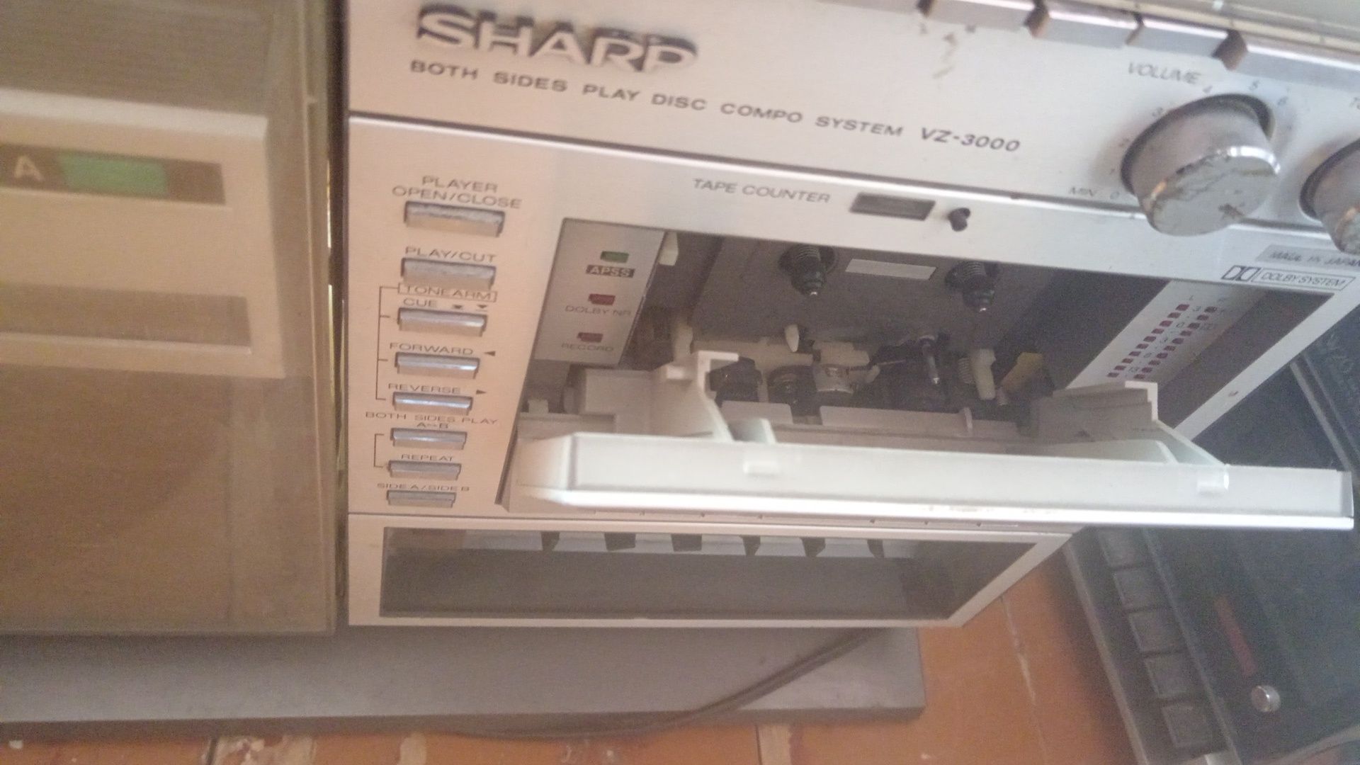 Муз центр  Sharp. VZ3000