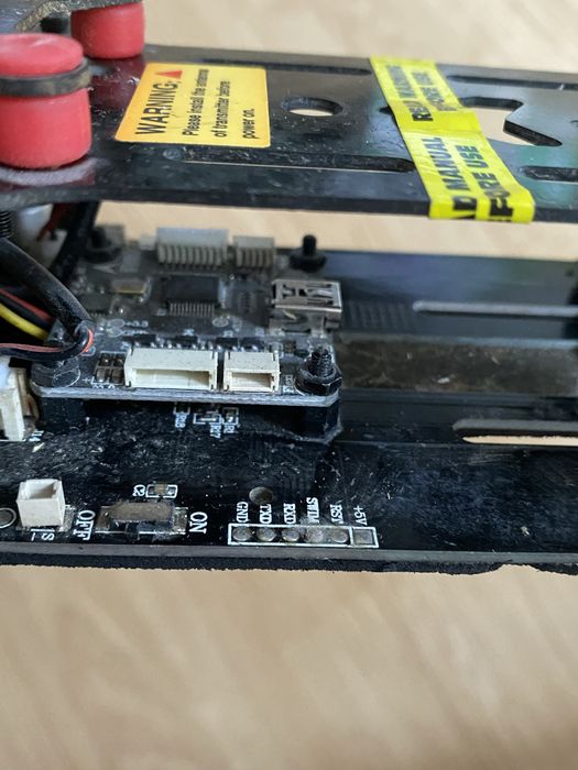 Drona FPV - nefunctionala, pt piese de schimb