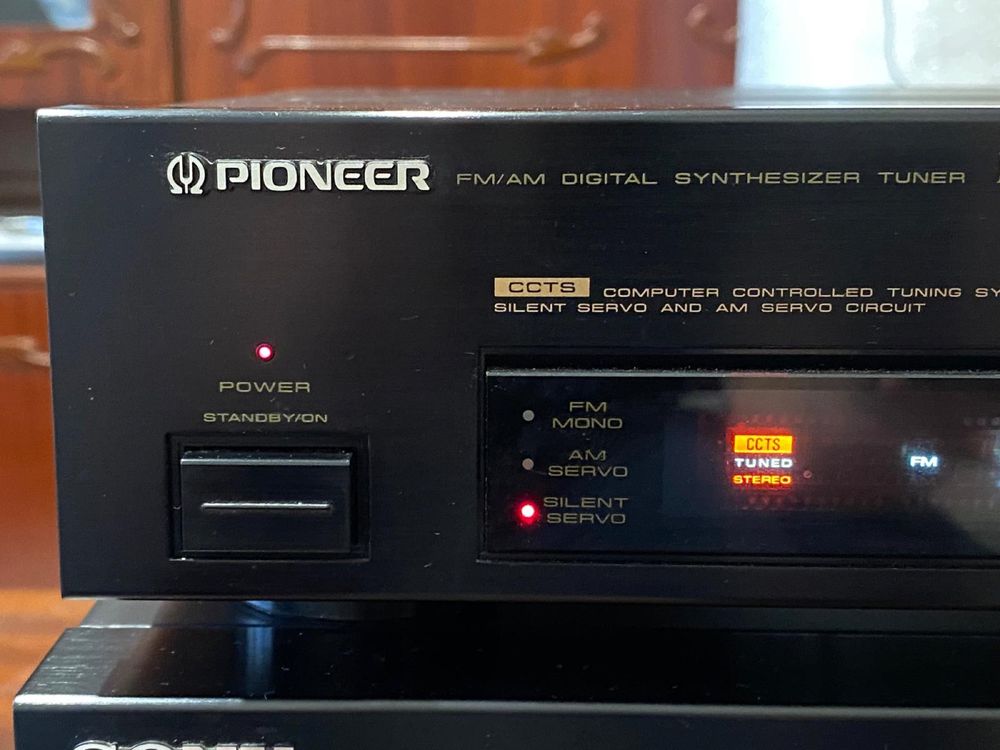 Tuner Radio Pioneer F-445