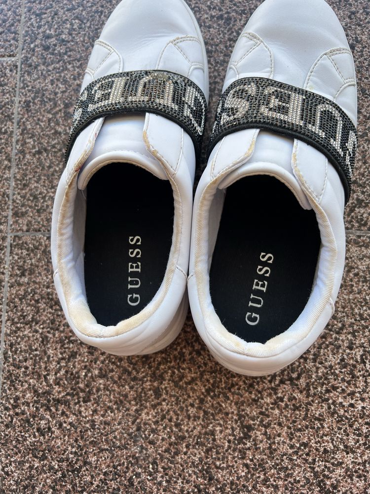 Маратонки Guess 39