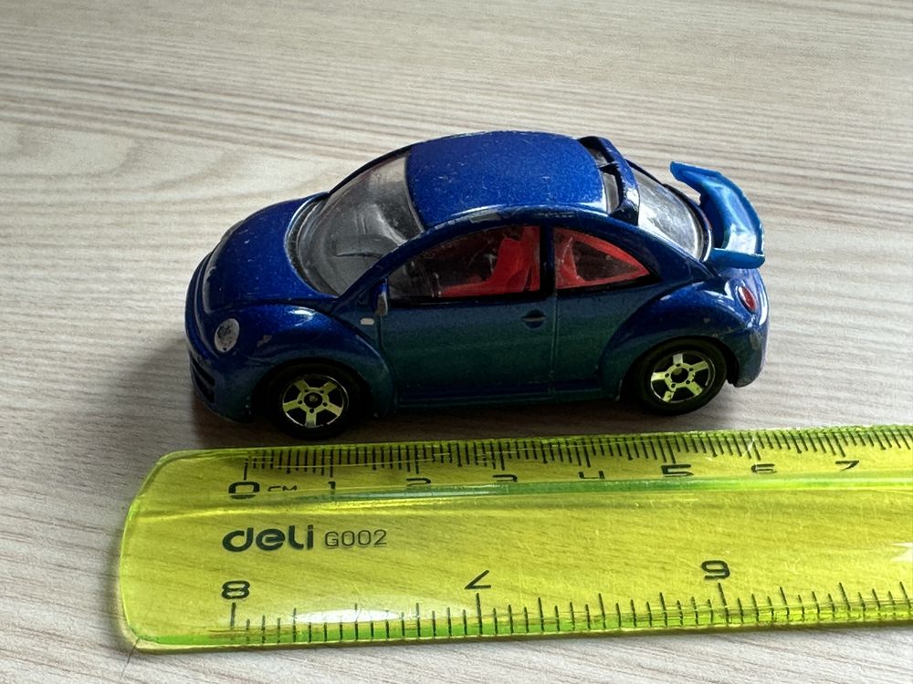 VW New Beetle scara 1:57 Realtoy