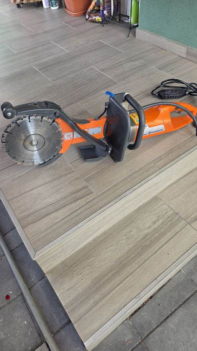 Husqvarna K 3000 .
