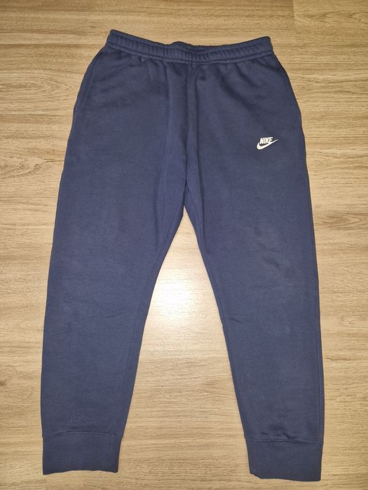 Nike sweatpants L