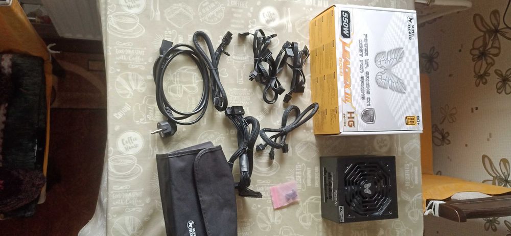Продавам захранване Super Flower Leadex III 550W