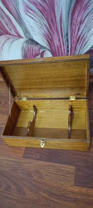 Дървена кутия за вино