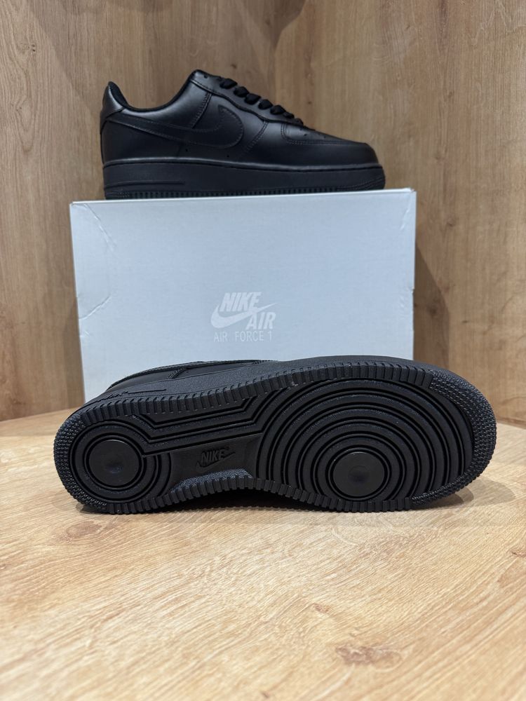 Nike Air Force 1 Black