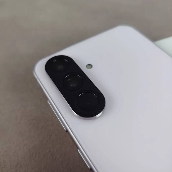 Samsung A56 8/256 white