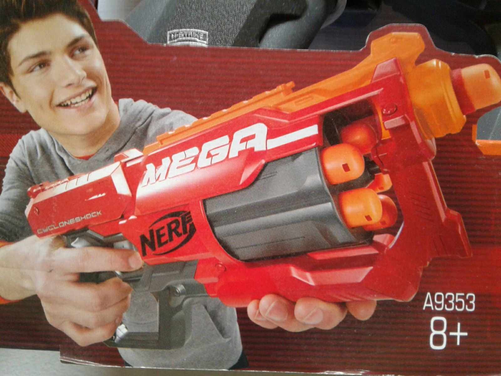 Nerf Cycloneshock cu butoias rotativ 6 gloante mari Mega, nou, sigilat