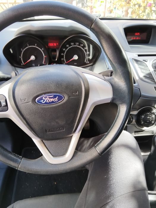 Vând Ford Fiesta 1.2 benzina 2010, euro 5